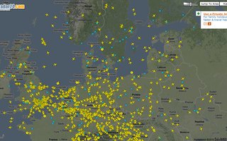 Euroopan lentoliikenne kartalla | Seuraa euroopan lentoliikennettä reaaliajassa. Joka lentokoneesta saat tarkempia tietoja klikkaamalla konetta.