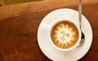 Making art out of latte coffee | What’s better than the first sip of a hot cup of coffee made just the way you like it?