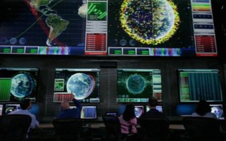 Space Fence | You know Space Fence, the system that tracks almost every object orbiting planet Earth. What I didn&#039;t know is that their software is amazing, with a user interface out of a good sci-fi movie