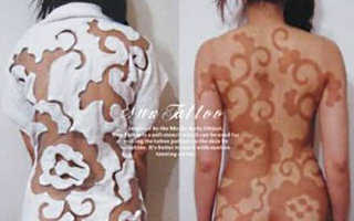 Unusual tattoo made by the sun | These are not real tattoos, and the patterns on the skin are the result of figure sunbathing.You can make really cool patterns not disfiguring your own skin. And what’s even better – these patterns disappear within a couple of weeks, then you can make a n