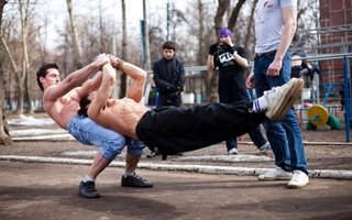 Movement Ghetto Workout – Outdoor Roll | All this on the streets of Moscow