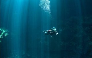 Amazing Photos of Underwater Caves |  Amazing photos of Mexican underwater caves of the photographer Anatoly Beloshchin.