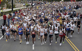 Maraton juoksija hylättiin | Käytti bussia