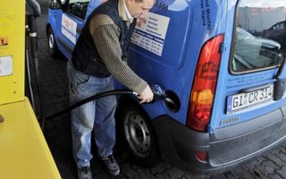 Tuomioistuin tutkii Saksan korkeat polttoainehinnat | Voisivat tutkia saman täällä suomessakin.