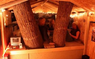 Great tree fort | It took 3 years to build this great tree fort.