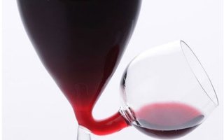Unusual Wine Gadgets | Collection of unusual gadgets and trinkets that will not leave any amateur wine taster indifferent. Enjoy!