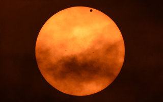 Venus - Aurinko -kuvia